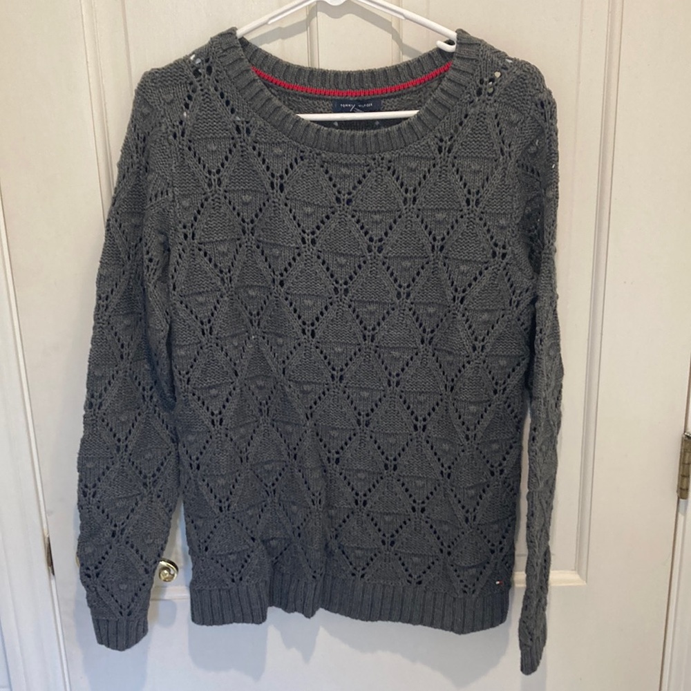 Lightly worn Tommy Hilfiger sweater